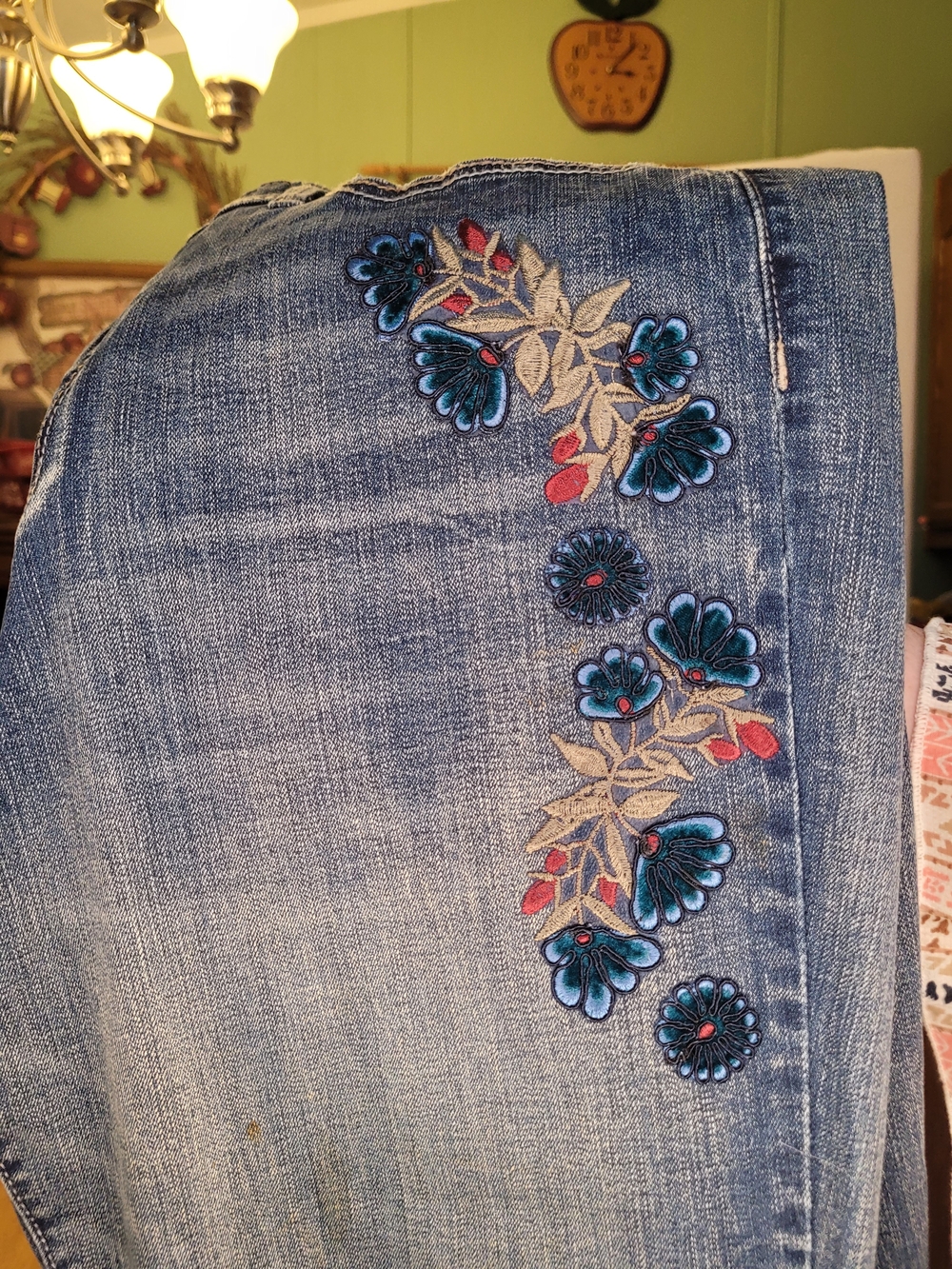 Vintage America Blue Straight-Leg Jeans with Teal & Red Floral Embroidery